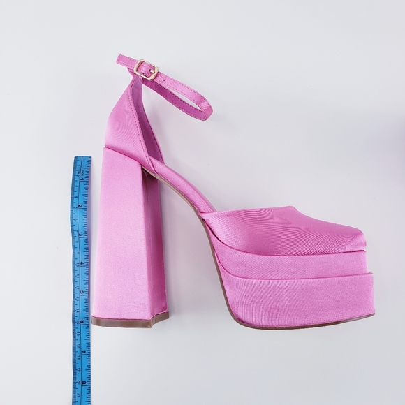 PINK SATIN PLATFORM HEELS - Picture 9 of 10